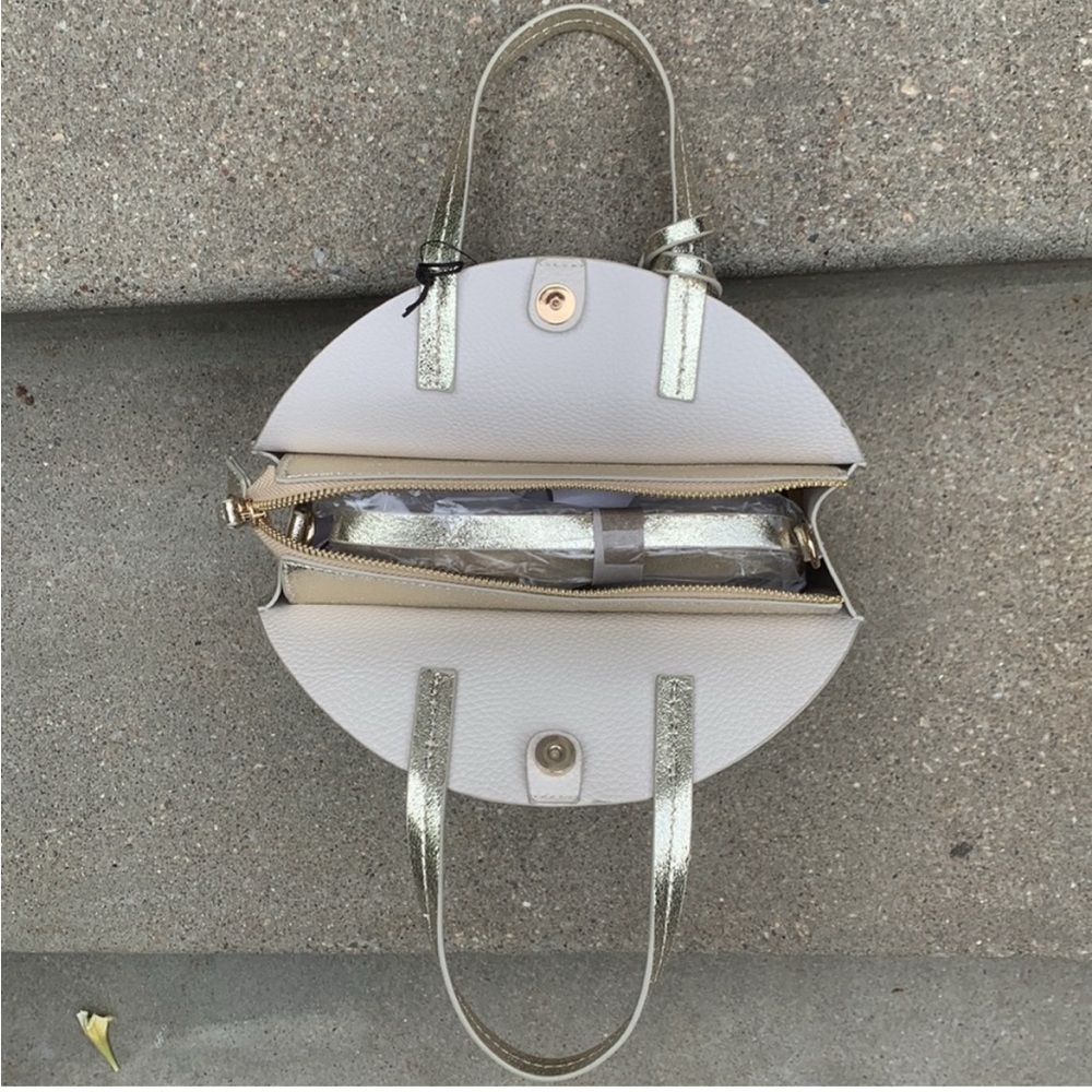 Metallic Anthropologie Circle Purse - Picture 3 of 4